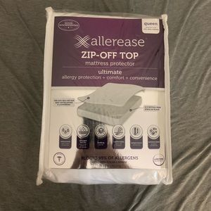 Allergy mattress protector NWT